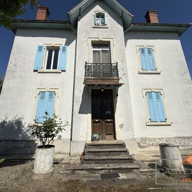 Maison 10 pièces 242000 €