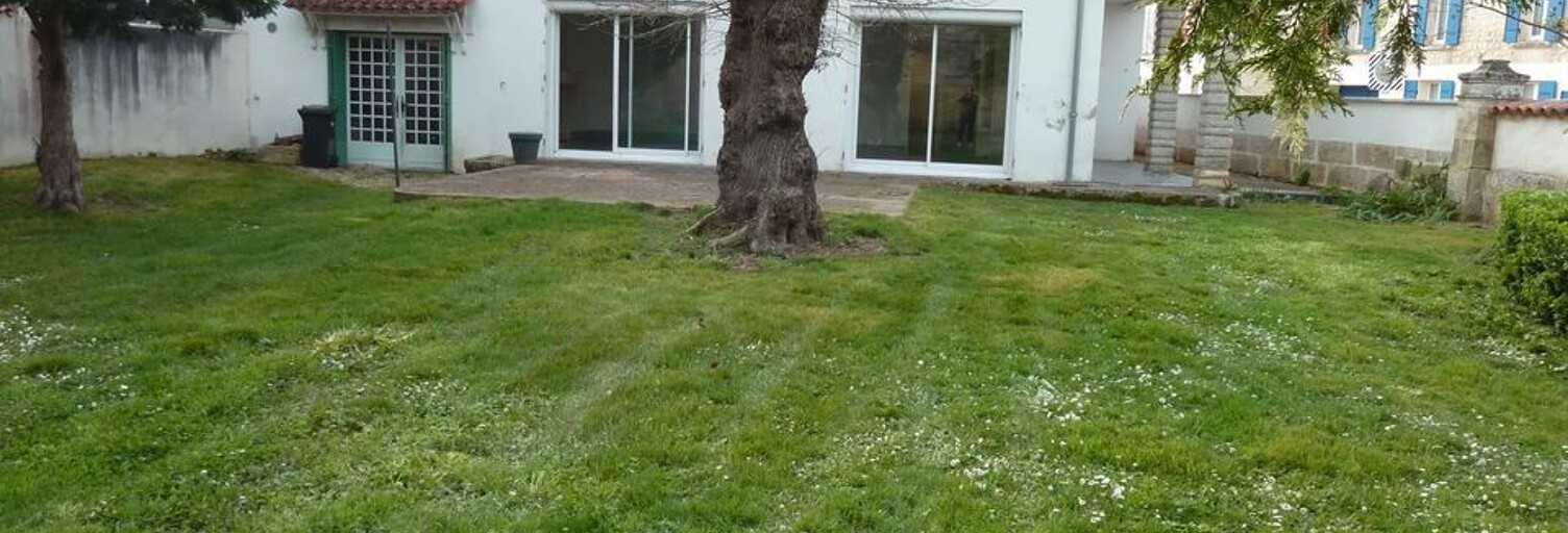 Maison 5 Pièces 117 m² à vendre à Saintes (17100)