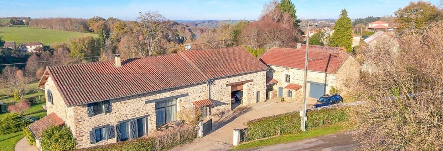 Maison 9 Pièces 216 m² à vendre à Châteauneuf-la-Forêt (87130)