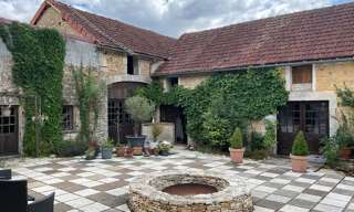 Maison 12 Pièces 280 m² à vendre à Brouchaud (24210)