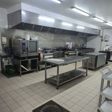 Commerce  390000 €