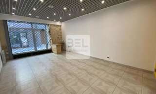 Commerce 4 Pièces 91 m² à louer à Bagnols-sur-Cèze (30200)