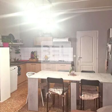 Appartement 5 pièces 160000 €