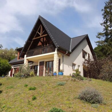 Maison 10 pièces 489000 €