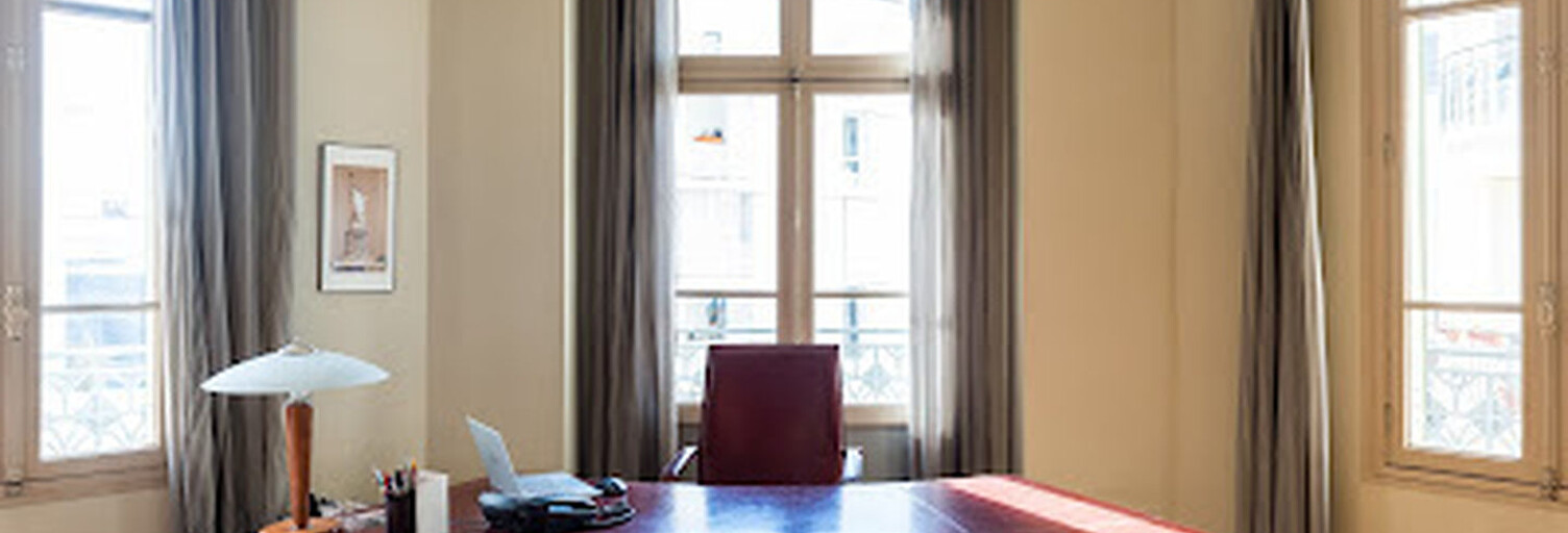 Bureau  100 m² à louer à Toulon (83000)