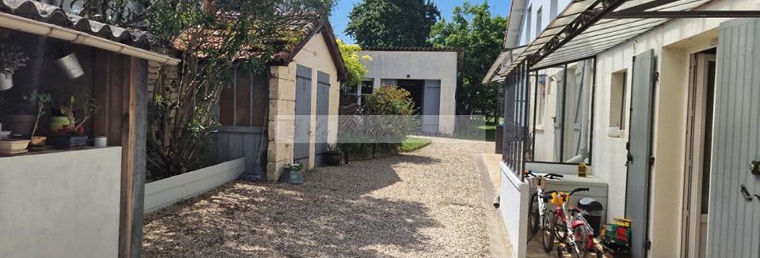 Maison 9 Pièces 208 m² à vendre à Rouillac (16170)