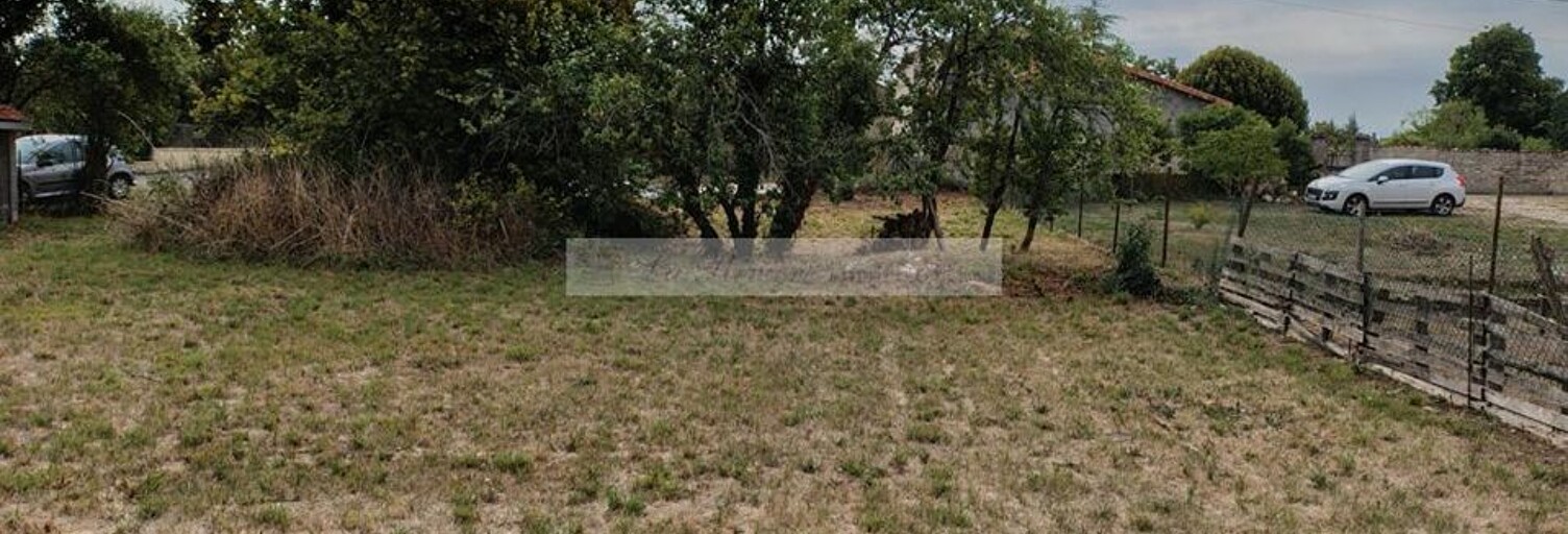 Terrain  900 m² à vendre à Villognon (16230)