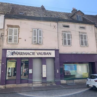 Immeuble  192600 €