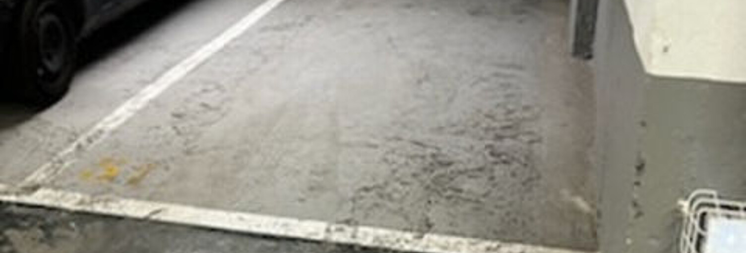 Garage   m² à louer à Paris 9 (75009)