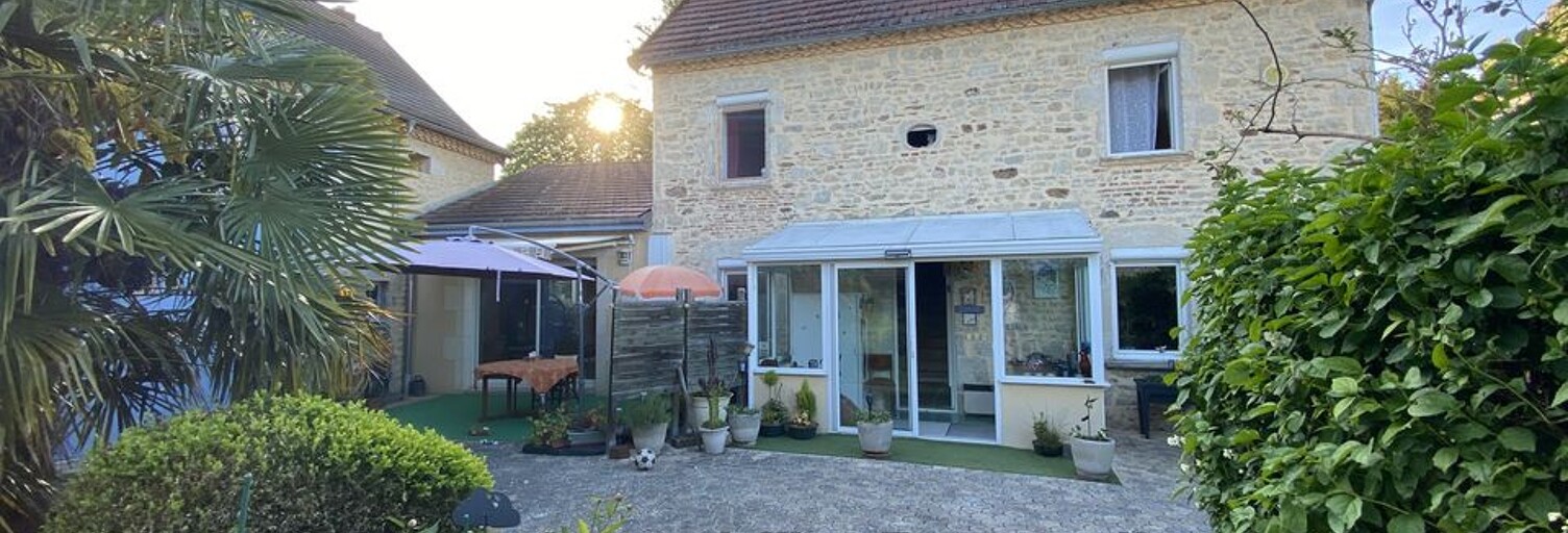 Maison 9 Pièces 246 m² à vendre à Gannat (03800)