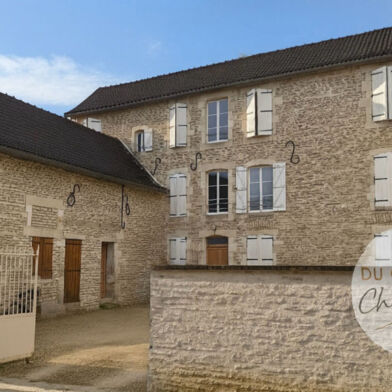 Appartement 14 pièces 312500 €