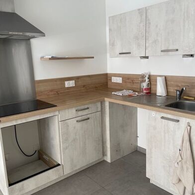 Appartement 3 pièces 1355 €