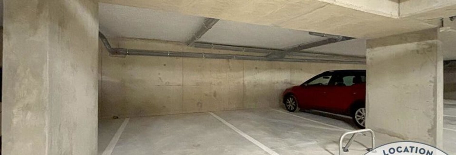 Garage   m² à louer à Rillieux-la-Pape (69140)