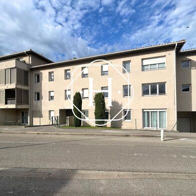 Appartement 4 pièces 236250 €