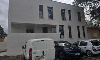 Bureau 1 Pièce 70 m² à louer à Aigues-Mortes (30220)