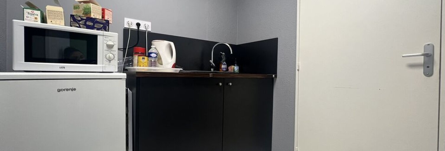 Bureau 2 Pièces 73 m² à louer à Nîmes (30000)