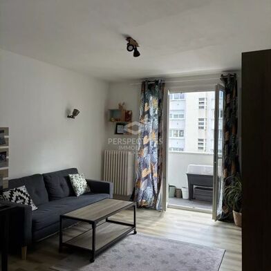 Appartement 3 pièces 650 €