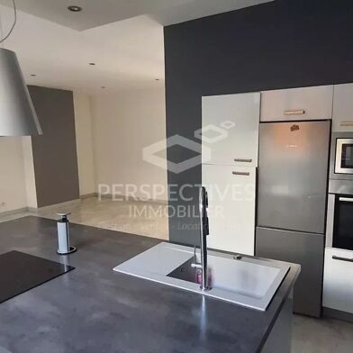 Appartement 3 pièces 104000 €