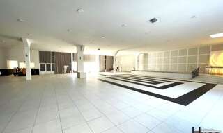 Commerce  950 m² à vendre à Bordeaux (33300)