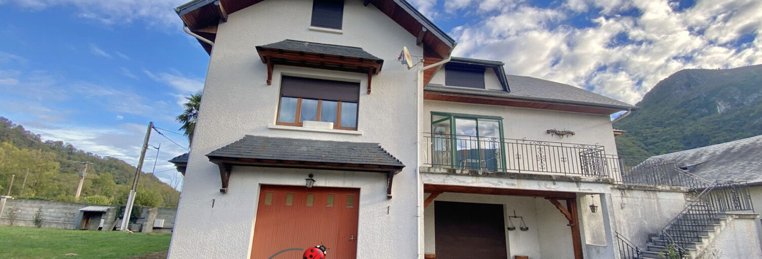 Maison 11 Pièces 265 m² à vendre à Ger (65100)