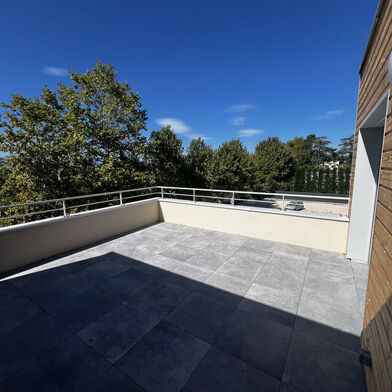 Appartement 4 pièces 305000 €