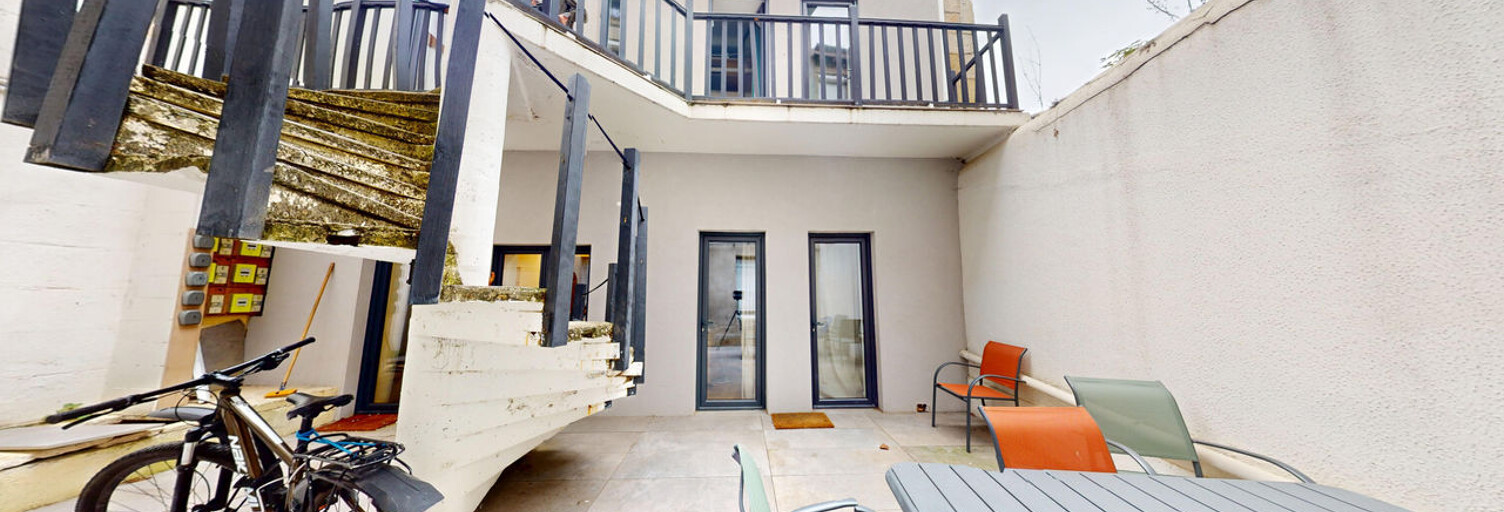 Immeuble  90 m² à vendre à Saint-Étienne (42000)