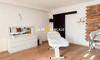 Local industriel  32 m² à vendre à Gardanne (13120)