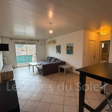 Appartement 3 pièces 845 €