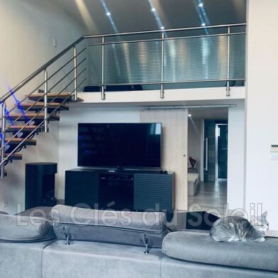 Appartement 4 pièces 244000 €