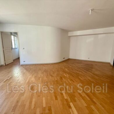 Appartement 3 pièces 206700 €