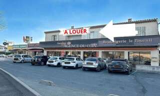 Bureau  77 m² à louer à Le Muy (83490)