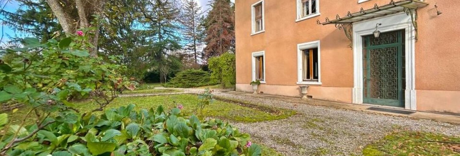 Maison 8 Pièces 250 m² à vendre à Chanos-Curson (26600)