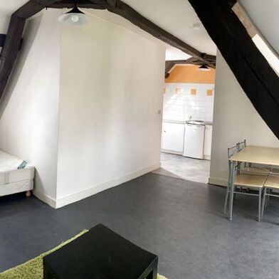 Appartement 1 pièces 385 €