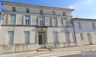 Immeuble  136 m² à vendre à Pons (17800)