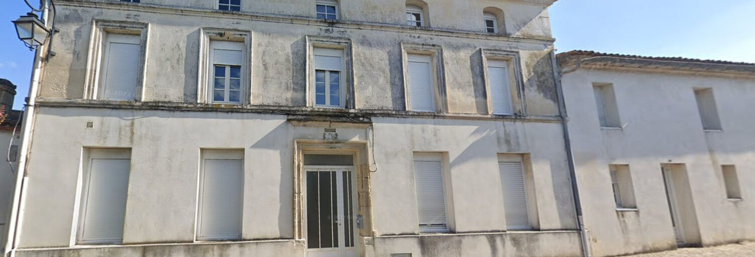 Immeuble  136 m² à vendre à Pons (17800)