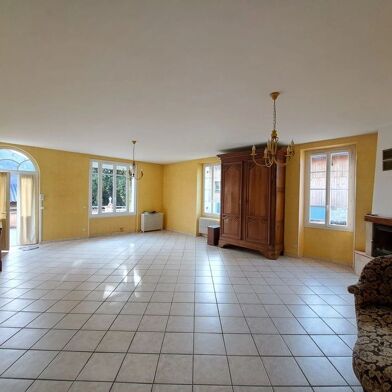 Maison 8 pièces 327000 €