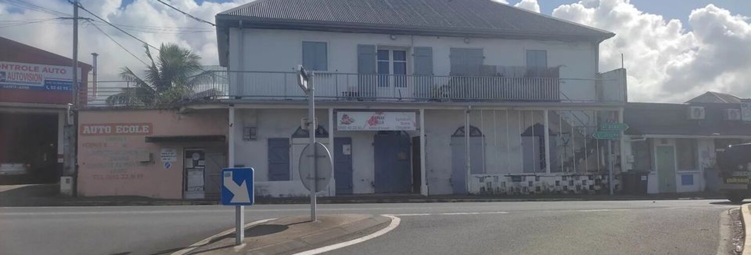 Immeuble  260 m² à vendre à Saint-Benoît (97470)