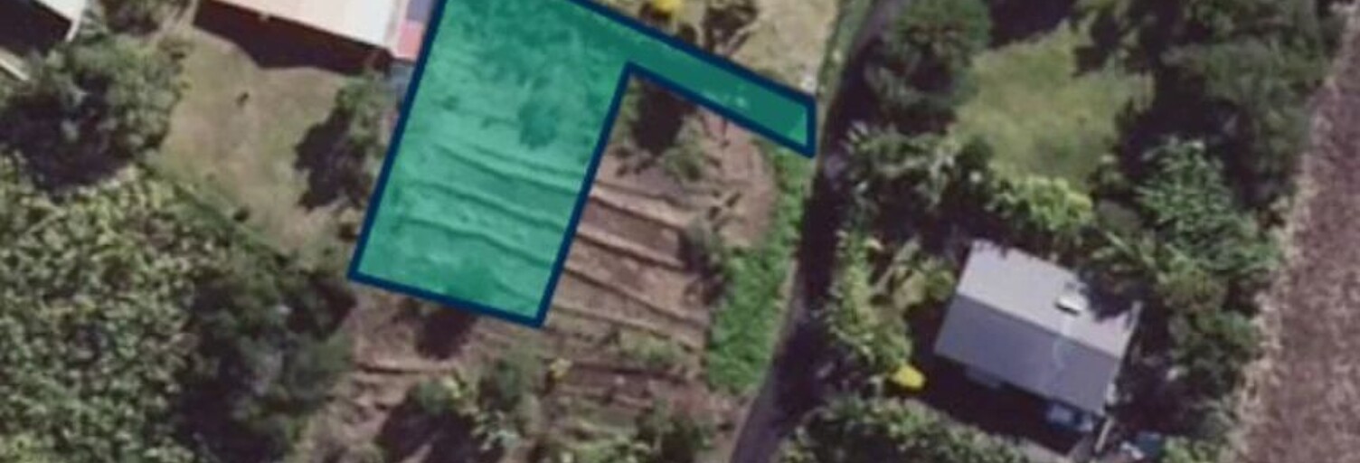 Terrain  637 m² à vendre à Saint-Pierre (97410)