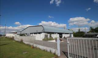 Local industriel  1000 m² à louer à Lons (64140)