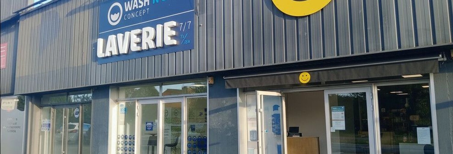 Commerce  93 m² à louer à Pau (64000)