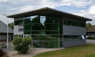 Bureau  400 m² à louer à Pau (64000)