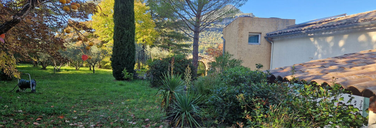 Maison  235 m² à vendre à Nyons (26110)