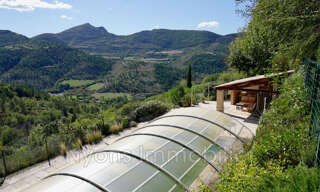 Maison 9 Pièces 333 m² à vendre à Arpavon (26110)