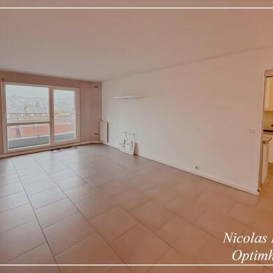Appartement 3 pièces 895 €