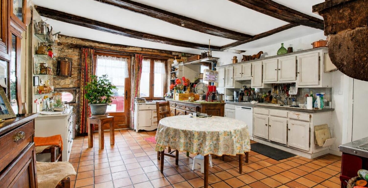 Maison à vendre 7 pièces à 10 minutes du centre ville de Dole (39) — photo 1
