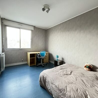 Appartement 4 pièces 324825 €