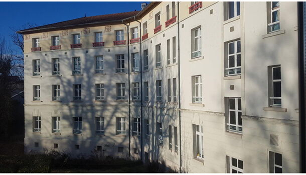 Local commercial 70 pièces  à vendre Roche-Posay (La) 86270