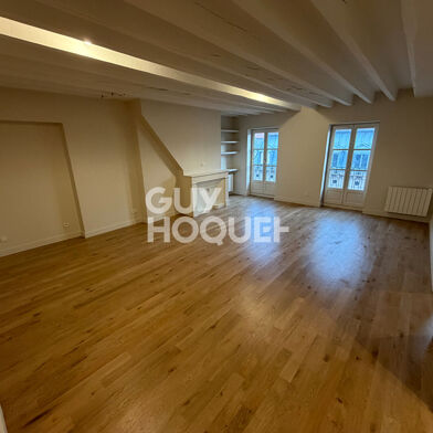 Appartement 3 pièces 2100 €