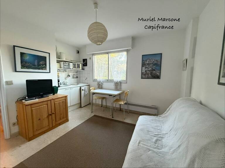 Appartement Studio à vendre 19 m2  SANARY SUR MER (83) — photo 1