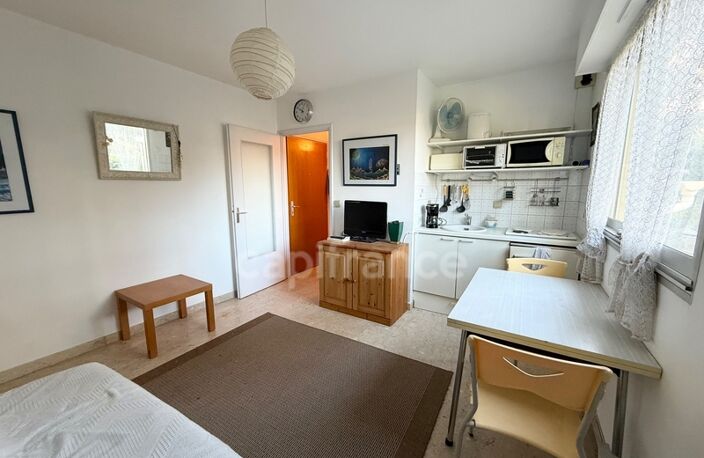 Appartement Studio à vendre 19 m2  SANARY SUR MER (83) — photo 3